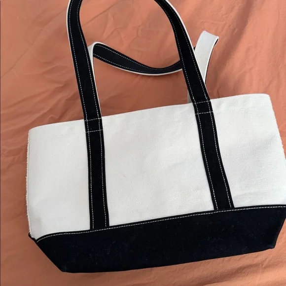 BAGGU x Sanrio Keroppi Canvas Tote Bag – Rare/ Sold Out Collab - Picture 3 of 7